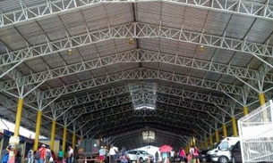 Estrutura moderna convive com despejo de lixo na Ceasa